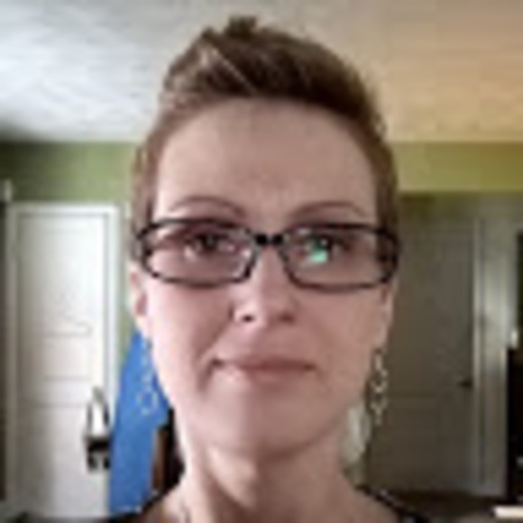 Meet your Posher, Amber - Picture 1 of 1